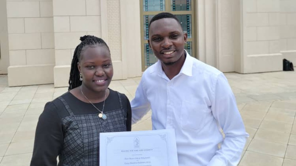 Peter-Moses-Gimeyi-Ndigavania-and-Concy-Mundrua-Kadabara-with-sealing-certificate.-Nairobi,-Kenya-Temple-May-20th,-2025