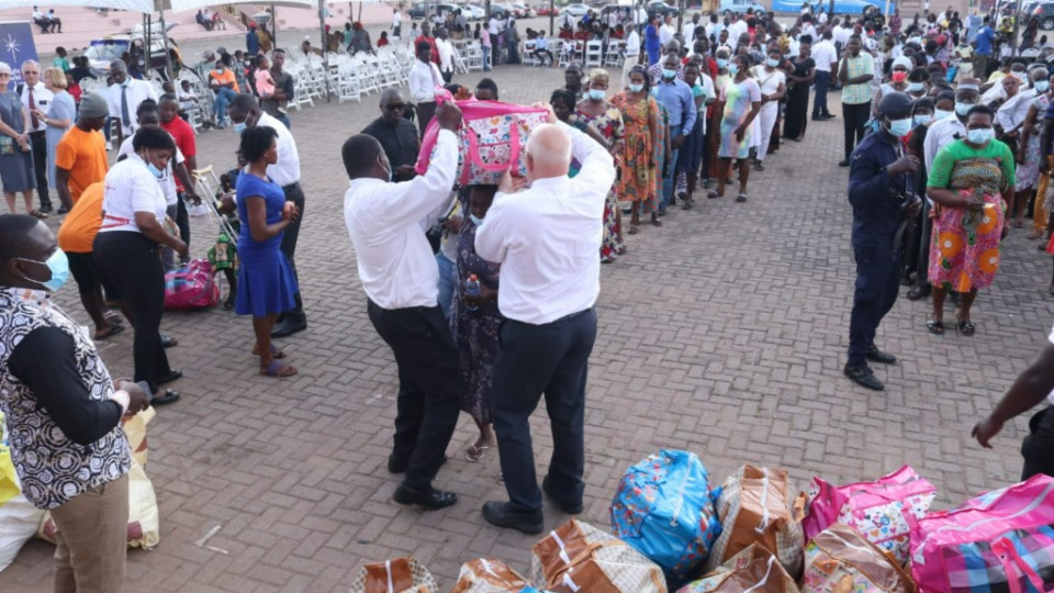 350-food-packages-donated-to-needy-families-in-Kumasi,-Ghana-as-part-of-Light-the-World-with-Love-2021.