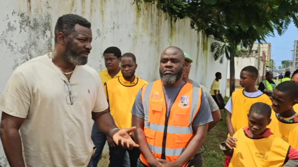 Monrovia mayor speaks to Church volunteers on 17August 2024