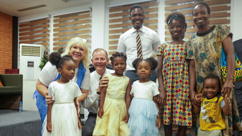 Elder-and-Sister-Stevenson-meet-with-some-of-the-youngest-saints-in-Senegal-on-26-August,-2025.