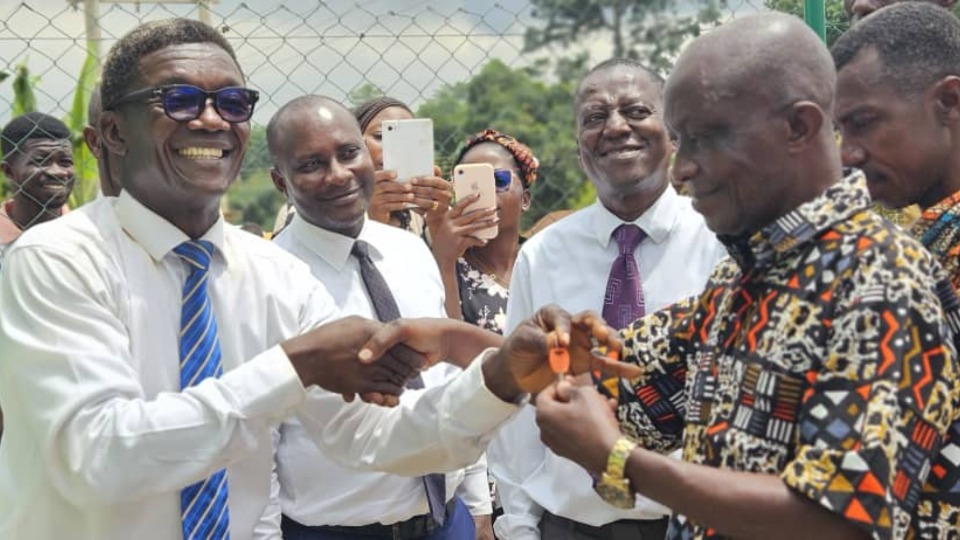 President Mensah hands over facility keys to chief Nana Agyapong Boateng on 22 July, 2025.
