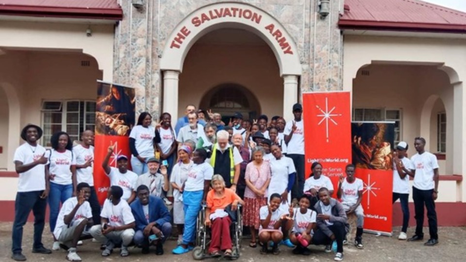 #LightTheWorld volunteers in Bulawayo and Nkulumane, Zimbabwe participated in a two-week clean-up project culminating in a Christmas celebration with the elderly from the home they assisted. 